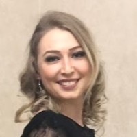 Lucélia Regina Lazzari