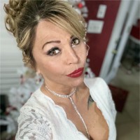 Sandra Goins