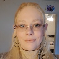 Angela Chauvin