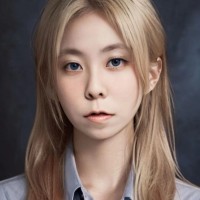 何佩仪