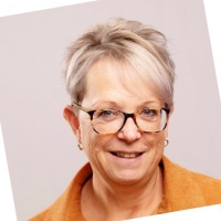 Tracey S.