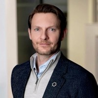 Dr. David Feavearyear