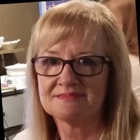 Anne Ralph