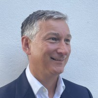 Simon Bachelor