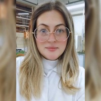 Vitoria Martoni Bueno Barbosa