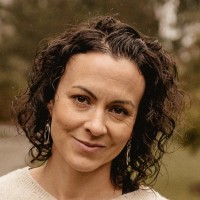 Melinda Davies