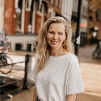 Douina Damstra