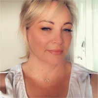 Justine Menzies