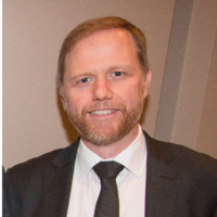 Steven Lister