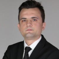 Emre Sefa Si̇li̇