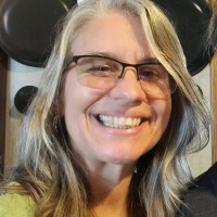 Glenda Mills