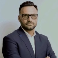 Dr. Tischer Catalin