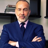 Michael Schneider