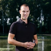 Stefan J.