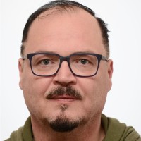 Dr. Andreas Wojcik