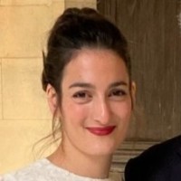 Andrée L.