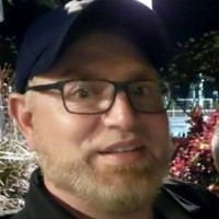 Michael Holmes