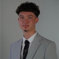 Tom Oliphant