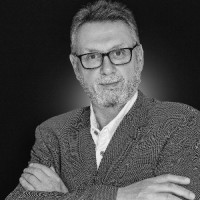 Uwe Weiss