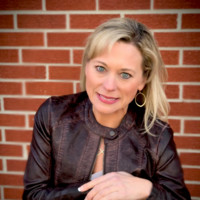 Adrianne DeSelle