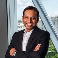 Shonkho Shubhro chaki