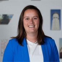 Suzanne Van Oort