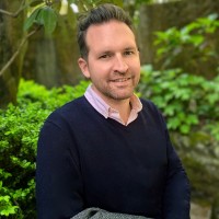 Ryan T Jacobs