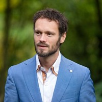 David Elk, van