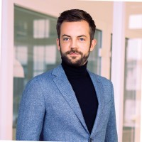 Dr. Daniel Wixforth