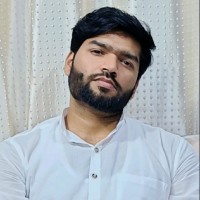 Saquib Umar Khan (Peter Bradford)