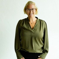 Sara Wood