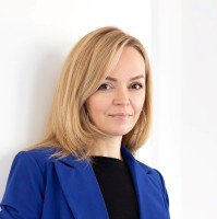 Christine Hart