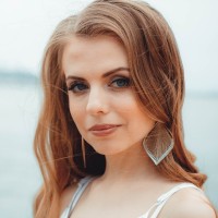 Lucia Davis