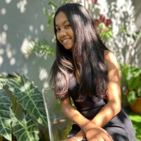 Nelly Hyacinthe