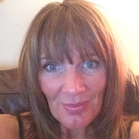 Lesley Stirling