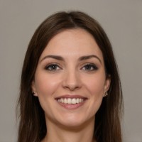 Julie Bloom