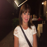Clare Wallis