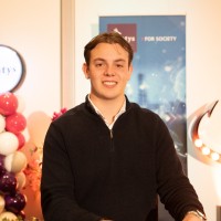Owen Blom