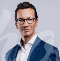 Valery Tubbax