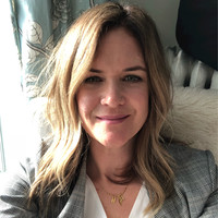 Lindsay Jones