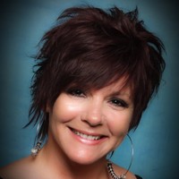 Lisa Lavin