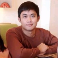 Raymond Oliver Manipol