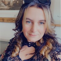 Rachael Ayres