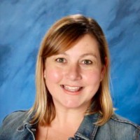 Claire Reneau