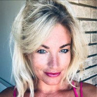 Claire L