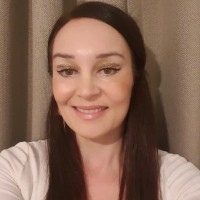 Sandra Van Niel