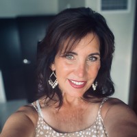 Carolyn Fox
