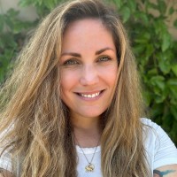 Laura Simonow
