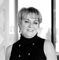 Estelle Van Zyl