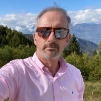 Simon Redfern